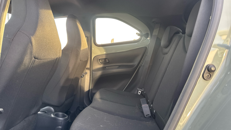 Toyota Aygo X 1.0 VVT-i Edge 5dr Petrol Hatchback